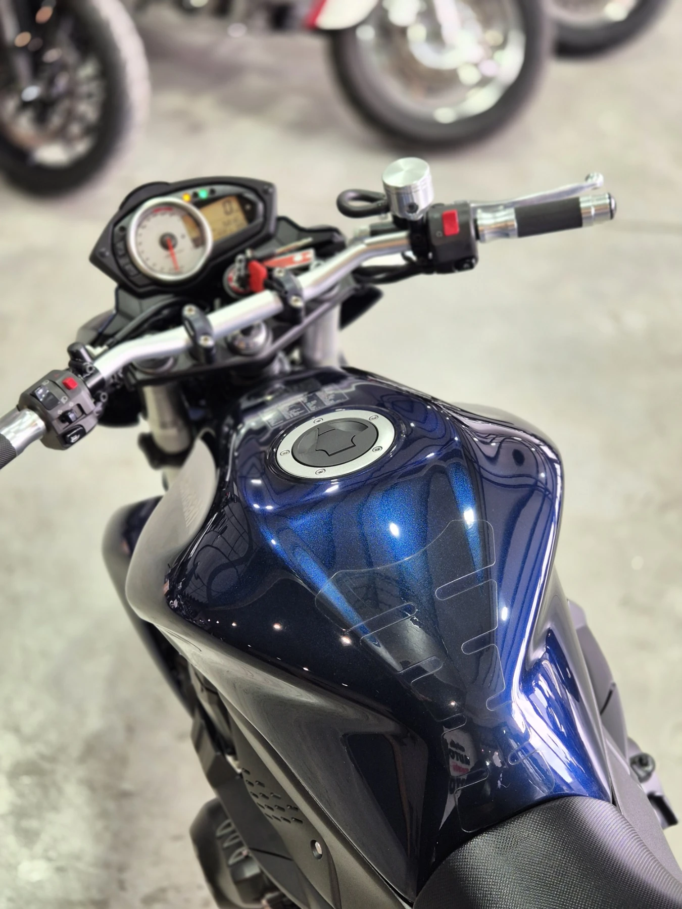 Kawasaki Z 750  ABS!! ��� ���� �� ��������� � �����������!! | Mobile.bg � ����������� 13