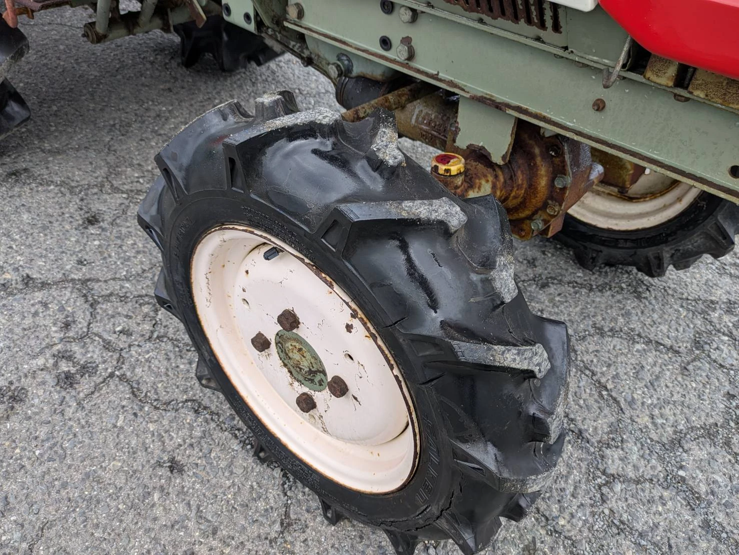 Трактор Yanmar YM1301D, снимка 4 - Селскостопанска техника - 54119983