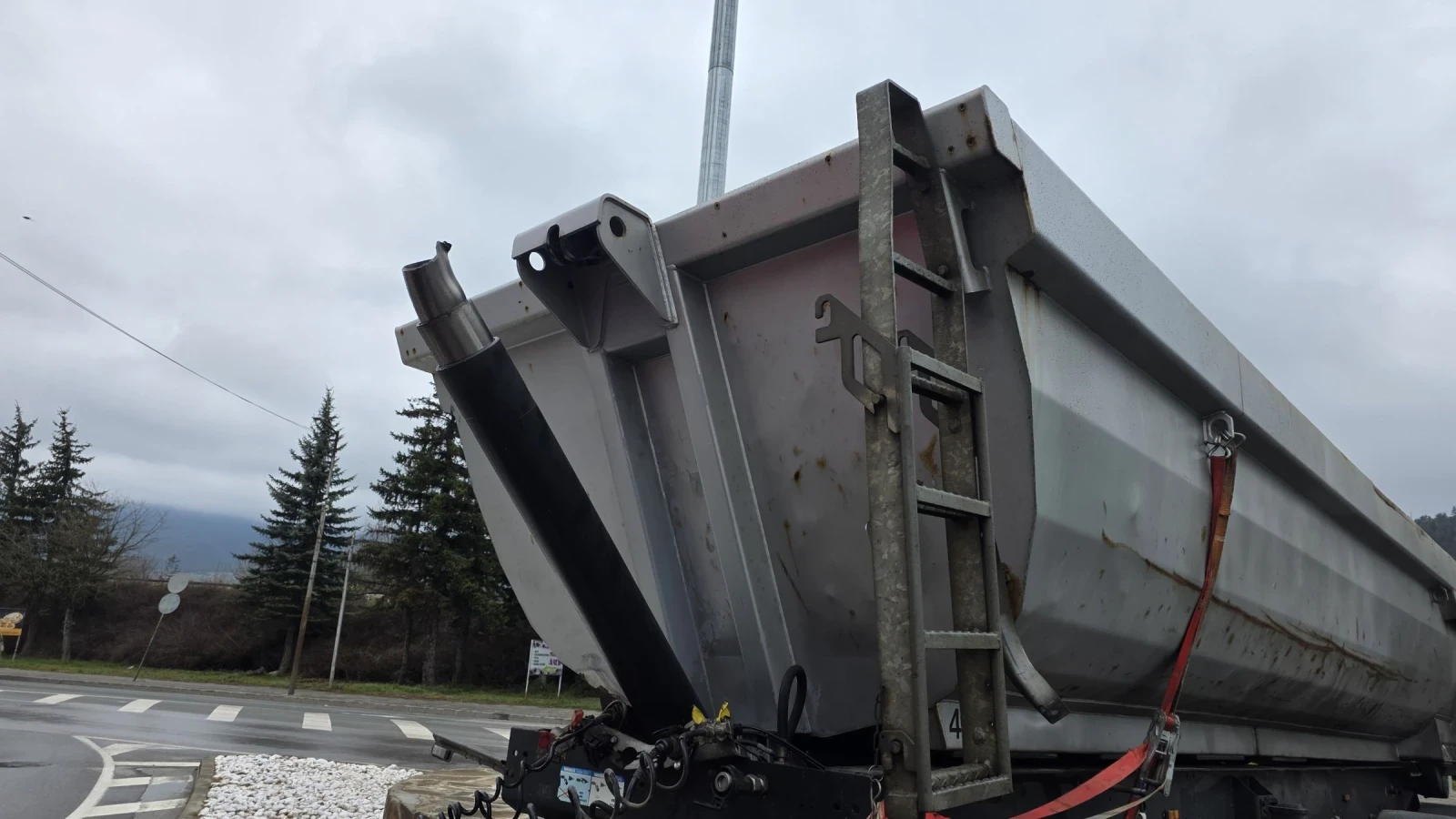 Полуремарке Meiller 24 куб см HARDOX , снимка 3 - Ремаркета - 54053571