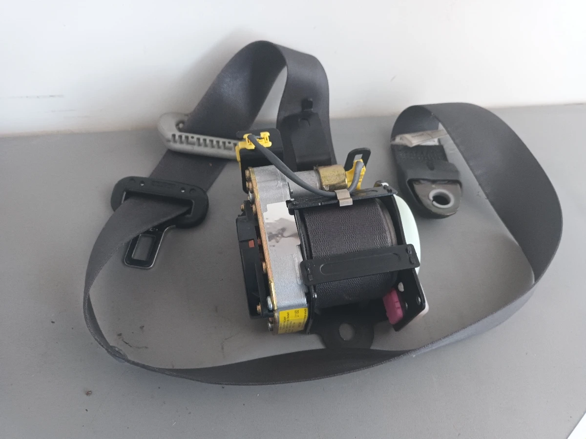 Колан преден ляв хонда акорд 2.0 