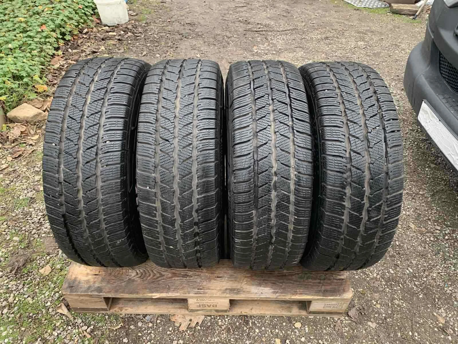 ���� � ������ 235/65R16 �� Mercedes-Benz Sprinter | Mobile.bg � ����������� 16