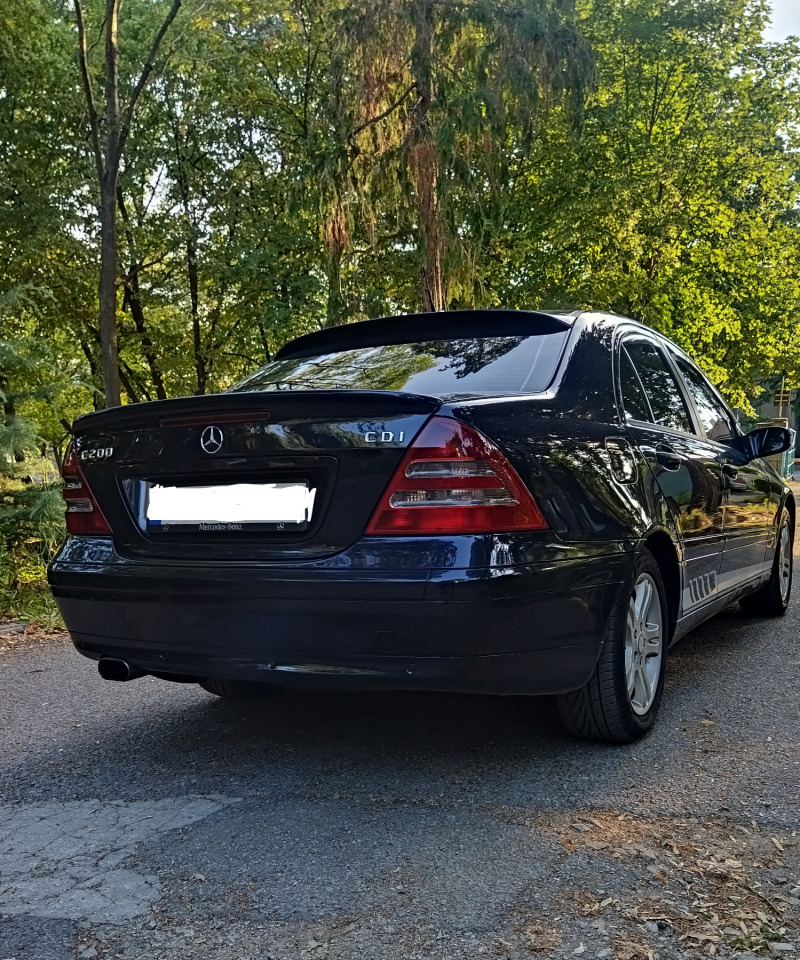 Mercedes-Benz C 200 2.0, снимка 3 - Автомобили и джипове - 45870227