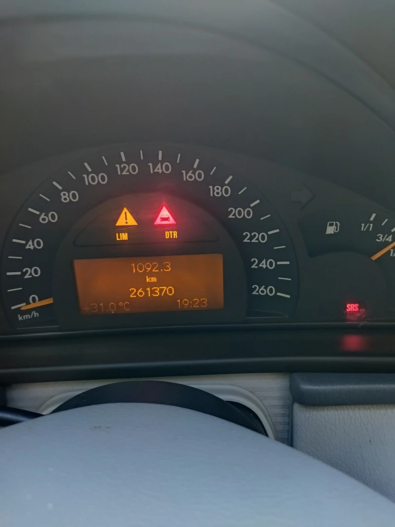 Mercedes-Benz C 200 2.0, снимка 6 - Автомобили и джипове - 47871808