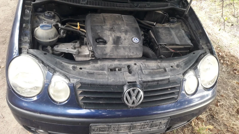 VW Polo 9N, снимка 8 - Автомобили и джипове - 45702358