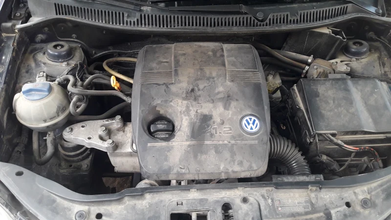 VW Polo 9N, снимка 9 - Автомобили и джипове - 45702358