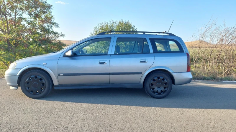 Opel Astra, снимка 6 - Автомобили и джипове - 47339334