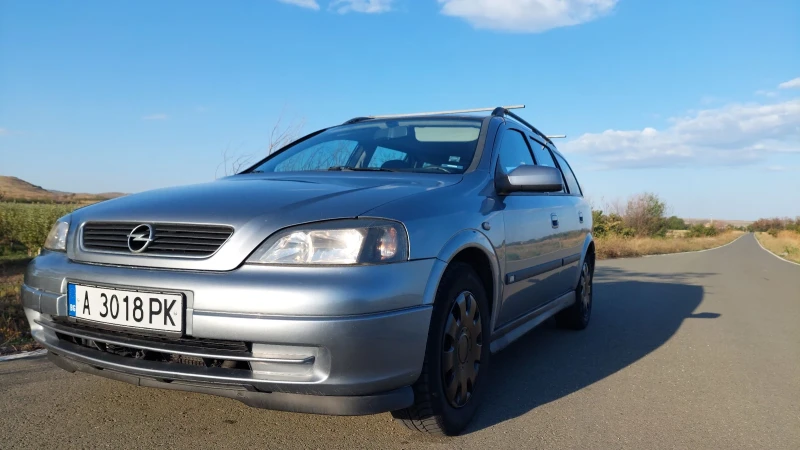 Opel Astra, снимка 3 - Автомобили и джипове - 47339334