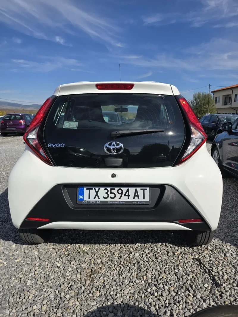 Toyota Aygo 1.0, снимка 4 - Автомобили и джипове - 47619296