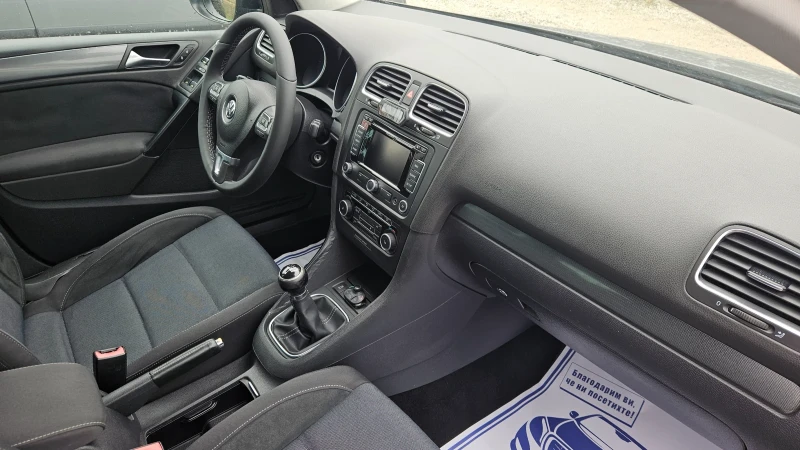 VW Golf 1.6 TDI, снимка 9 - Автомобили и джипове - 48406893