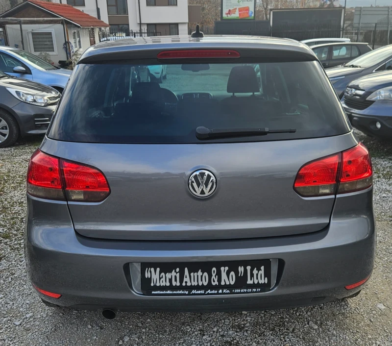 VW Golf 1.6 TDI, снимка 5 - Автомобили и джипове - 48406893