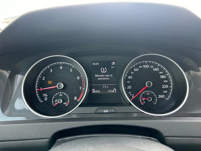 VW Golf 88356x-KM, снимка 11 - Автомобили и джипове - 48846124