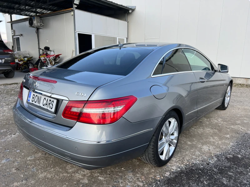 Mercedes-Benz E 220 Blue EFFICIENCY 5G-tronic/ Navi/ Park Assist, снимка 5 - Автомобили и джипове - 48981990