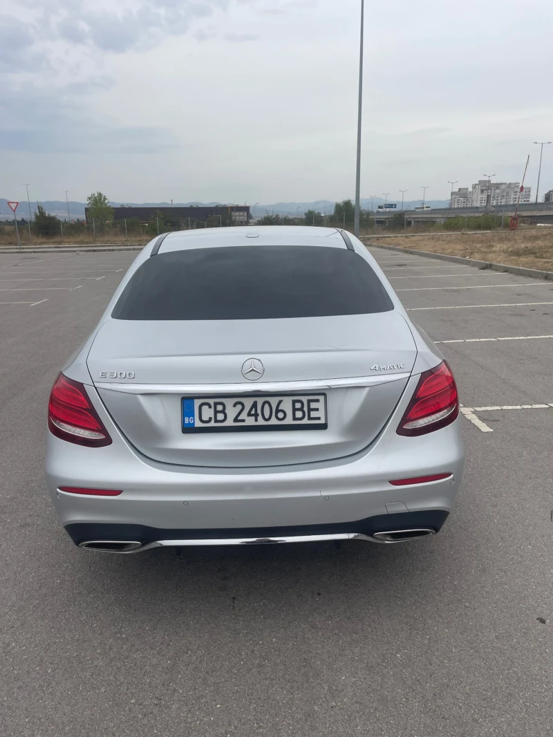 Mercedes-Benz E 300, снимка 2 - Автомобили и джипове - 48991435