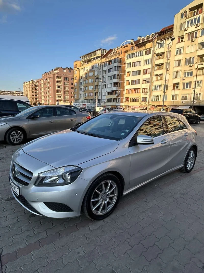 Mercedes-Benz 180 A180, снимка 1 - Автомобили и джипове - 49518222