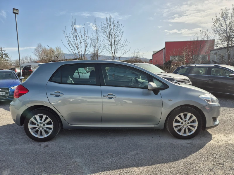 Toyota Auris 1.8-132кс///АВТОМАТИК, снимка 5 - Автомобили и джипове - 49532306