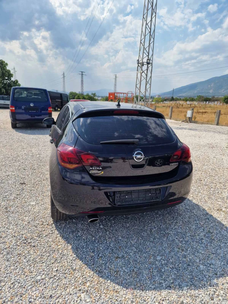 Opel Astra 1.6 TURBO, снимка 2 - Автомобили и джипове - 51120002
