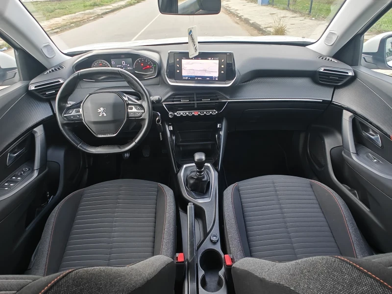 Peugeot 2008 1.5 HDI 110кс Euro 6AP, снимка 11 - Автомобили и джипове - 52380175