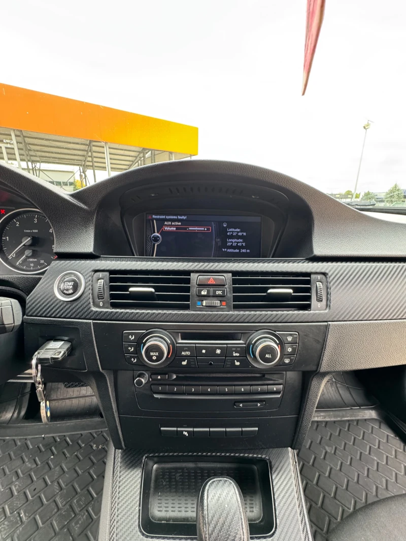 BMW 330 BMW E90 330D, снимка 11 - Автомобили и джипове - 52483825
