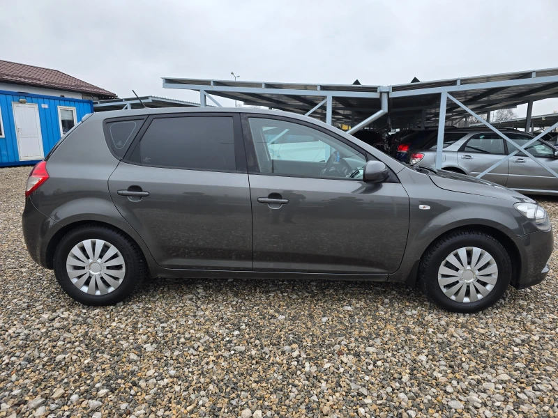 Kia Ceed 1.6CRDI 90кс ! ! РЕАЛНИ КИЛОМЕТРИ ! ! ЕВРО 5, снимка 6 - Автомобили и джипове - 52659290