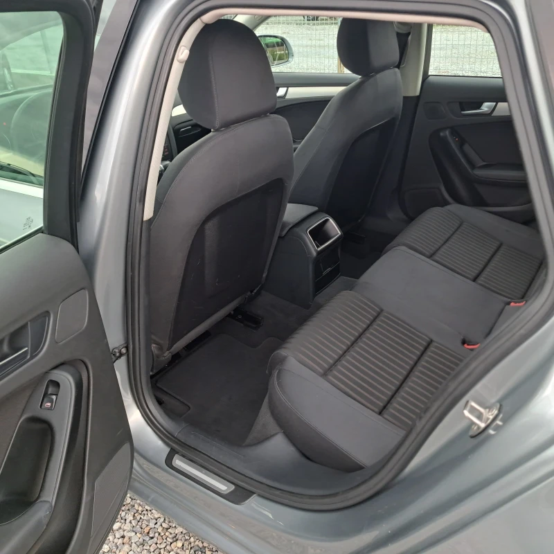 Audi A4 2.0TDI* B8* XENON-Adaptive* LED* Автомат* Уникат!*, снимка 9 - Автомобили и джипове - 52681928