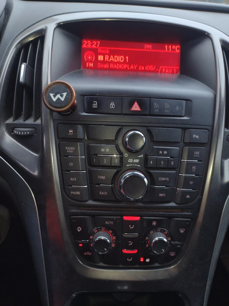 Opel Astra Sport tourer, снимка 9 - Автомобили и джипове - 53058567