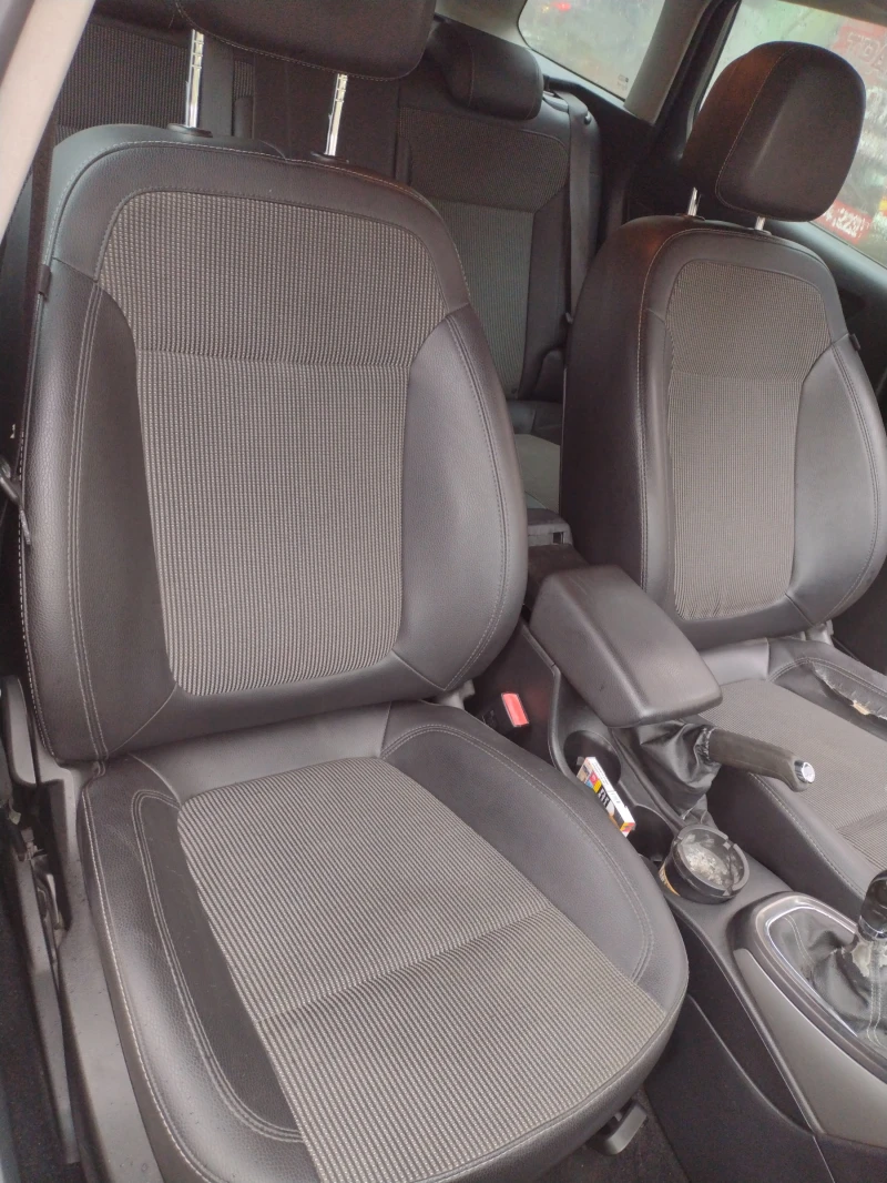 Opel Astra Sport tourer, снимка 13 - Автомобили и джипове - 53058567