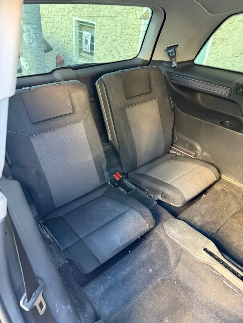 Opel Zafira 1.6 Газ-Бензин 7 Места 2009 Климатроник Зимни Гуми, снимка 13 - Автомобили и джипове - 53090595