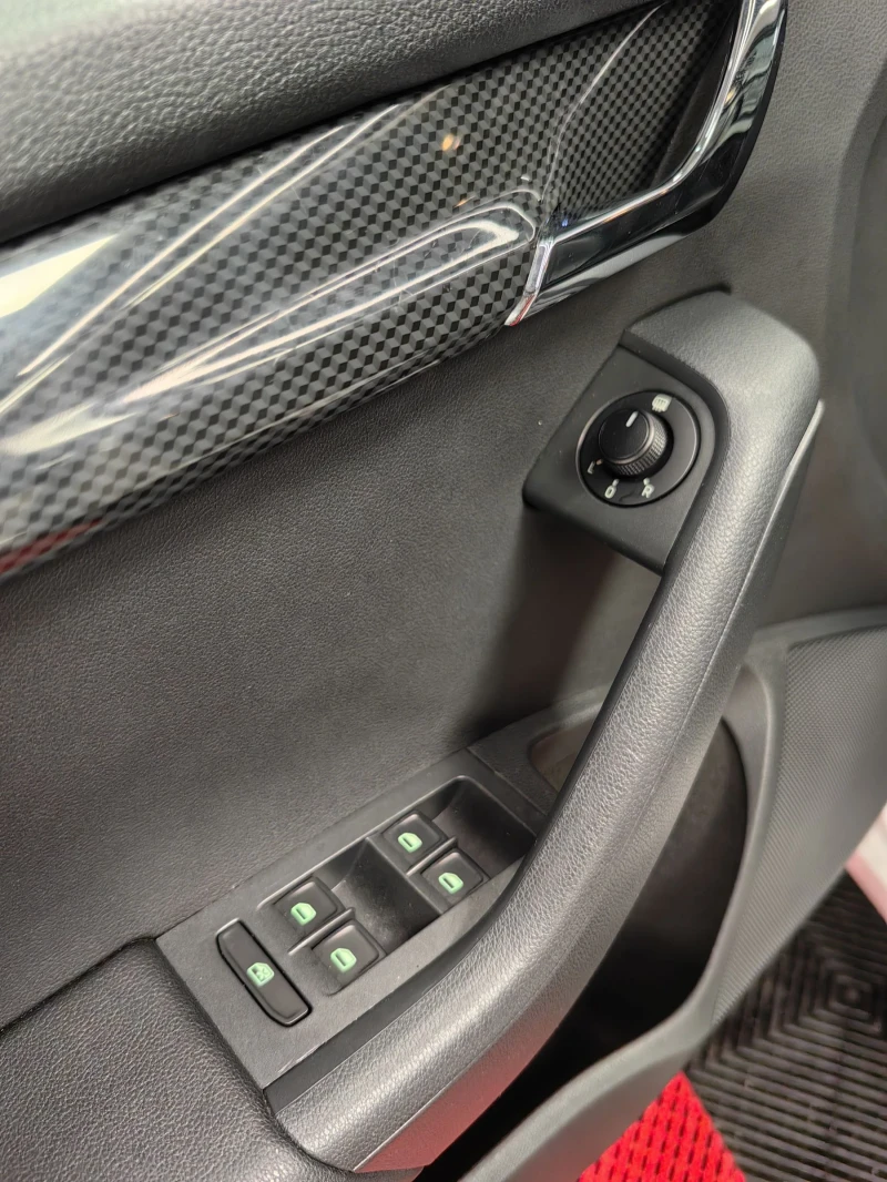 Skoda Octavia 2.0TDI* VRS* SWISS* DSG* ПОДГРЕВ* НАВИ* PARK* , снимка 10 - Автомобили и джипове - 53233576