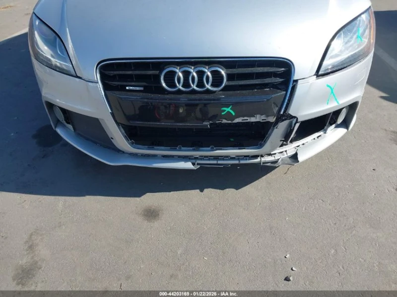 Audi Tt 2l 2.0T, снимка 6 - Автомобили и джипове - 53577879