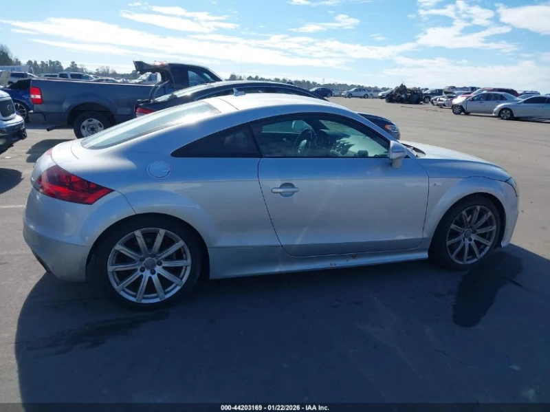 Audi Tt 2l 2.0T, снимка 13 - Автомобили и джипове - 53577879
