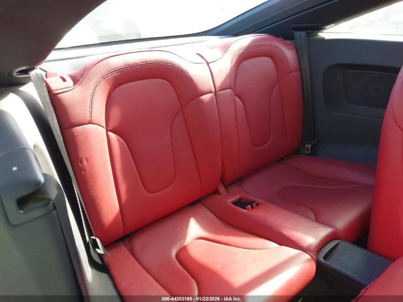 Audi Tt 2l 2.0T, снимка 8 - Автомобили и джипове - 53577879