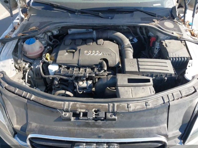 Audi Tt 2l 2.0T, снимка 10 - Автомобили и джипове - 53577879