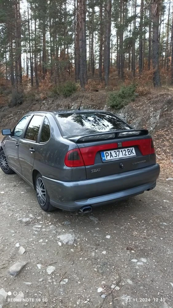 Seat Cordoba, снимка 5 - Автомобили и джипове - 52693820