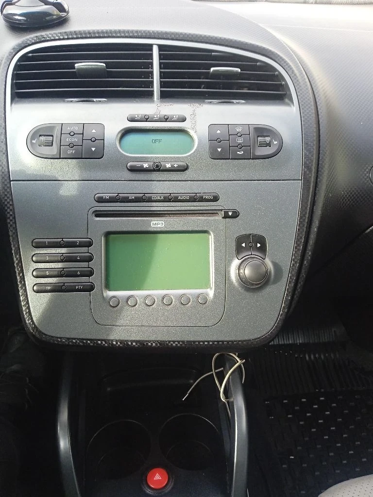 Seat Altea 2.0 TDI, снимка 12 - Автомобили и джипове - 53013147