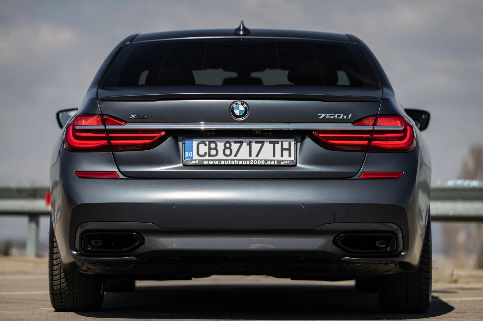 BMW 750 M Sportpaket xDrive  - изображение 8