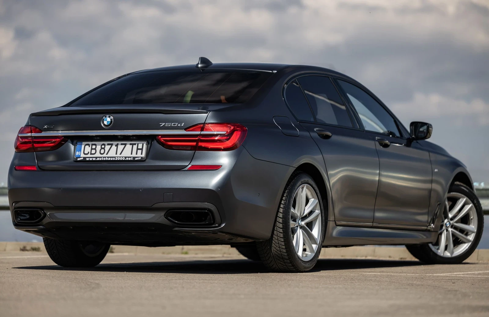 BMW 750 M Sportpaket xDrive  - изображение 4