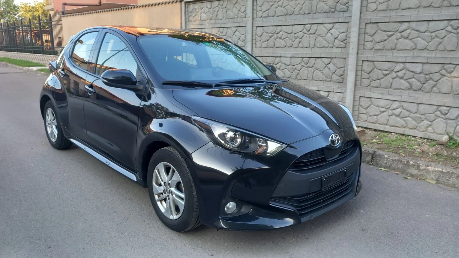 Toyota Yaris Automat 1.5i - изображение 3