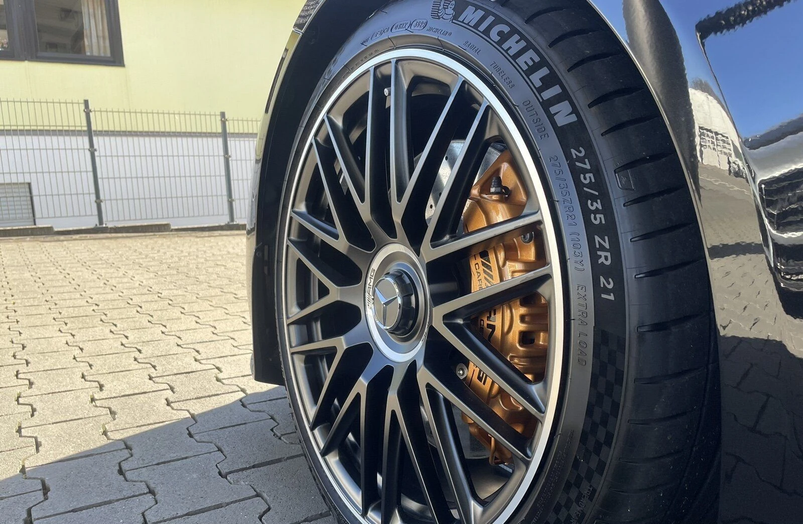 Mercedes-Benz SL 63 AMG 4Matic+ = Premium Plus= Ceramic Brakes Гаранция - изображение 4