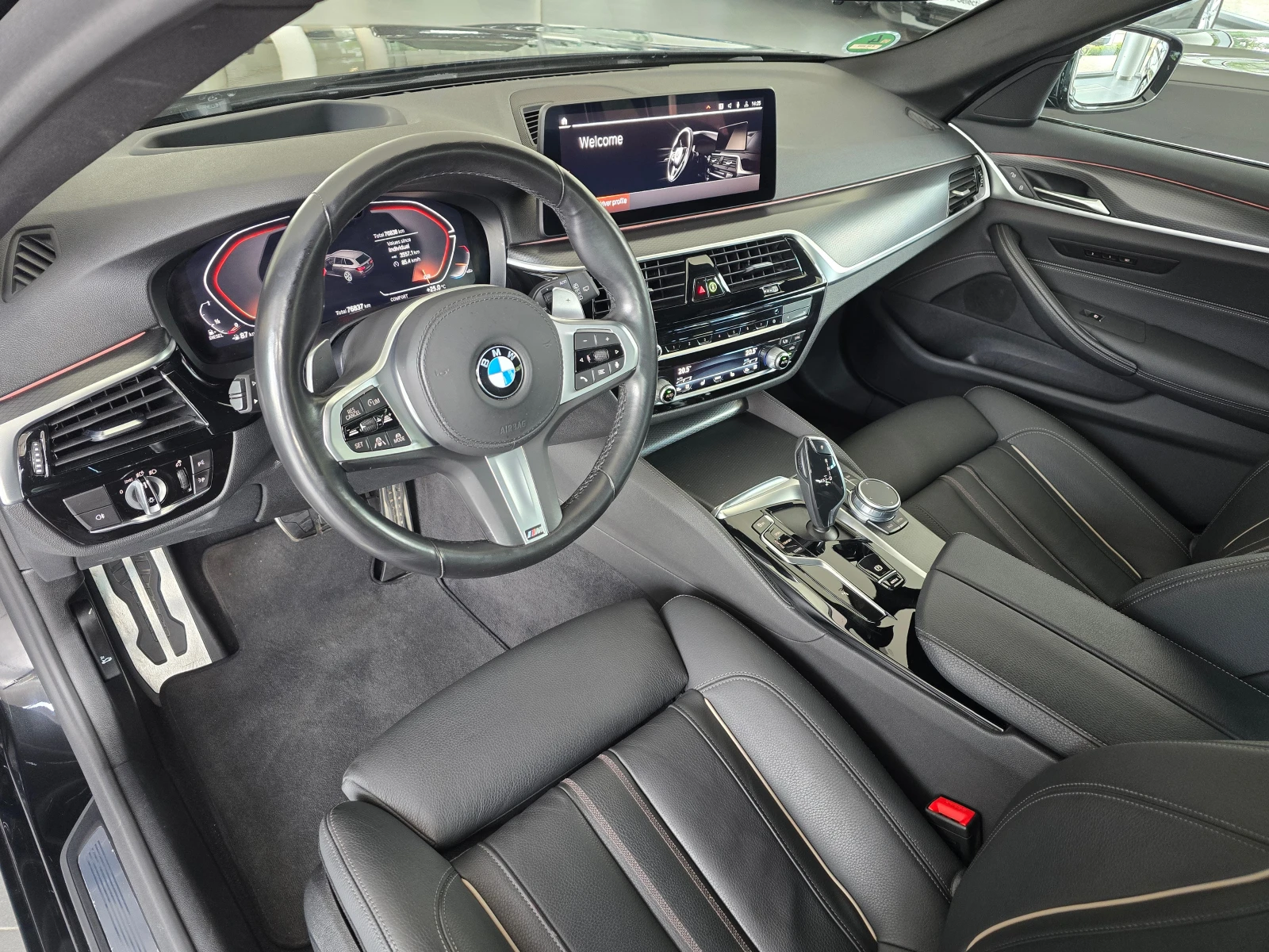 BMW 530 d xDrive Touring Facelift M Paket - изображение 10