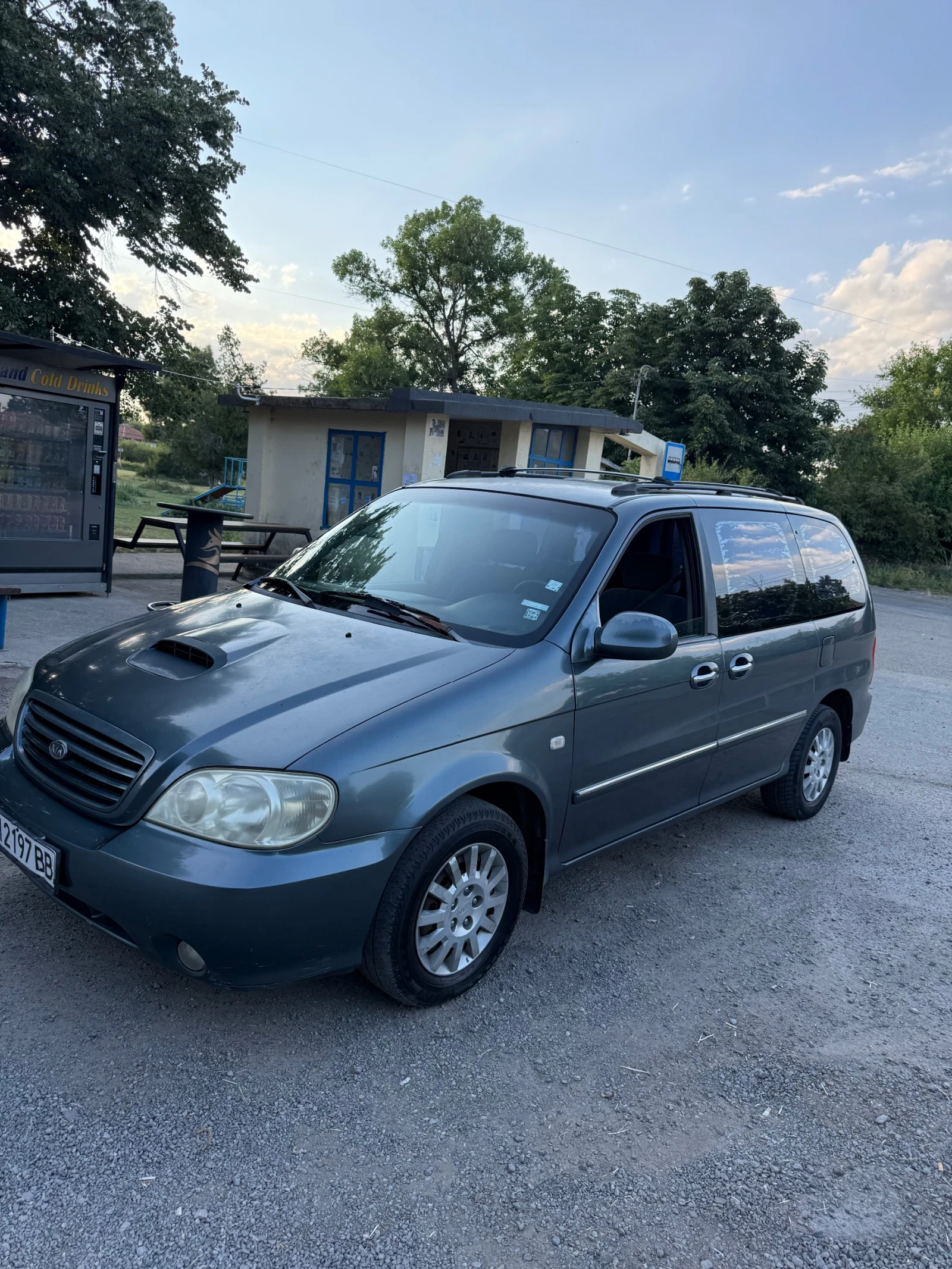 Kia Carnival 2.9 - изображение 2