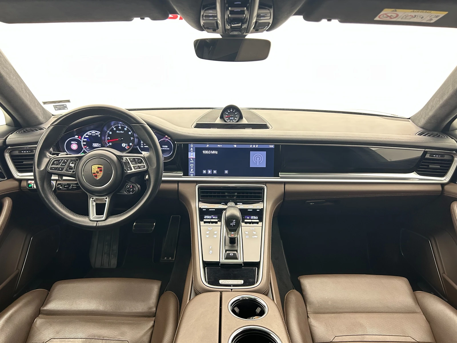 Porsche Panamera Turbo Sport Turismo - изображение 9