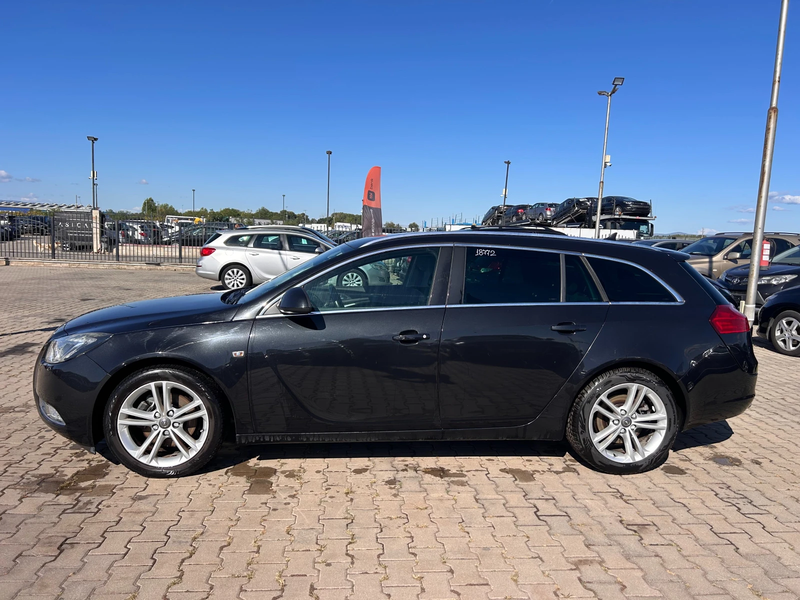 Opel Insignia 1.6T NAVI EURO 5 - изображение 9