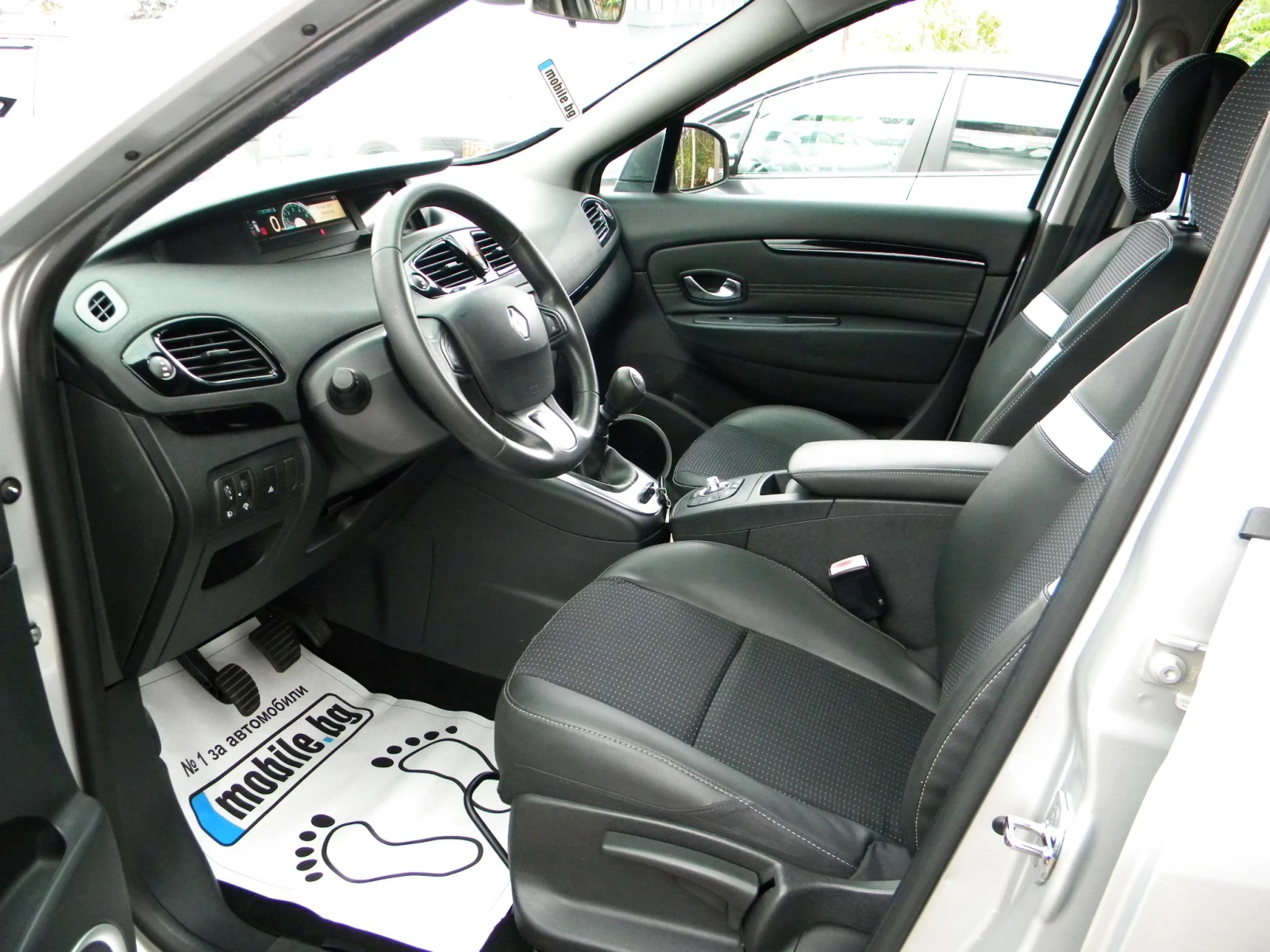 Renault Grand scenic 1.5DCI-6ck* INITIALE* 7места* NAVI-КАТО НОВ* EURO5 - изображение 10