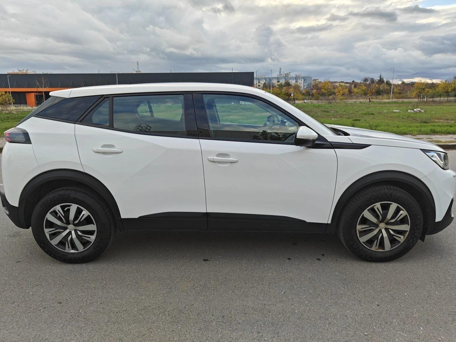 Peugeot 2008 1.5 HDI 110кс Euro 6AP - изображение 6