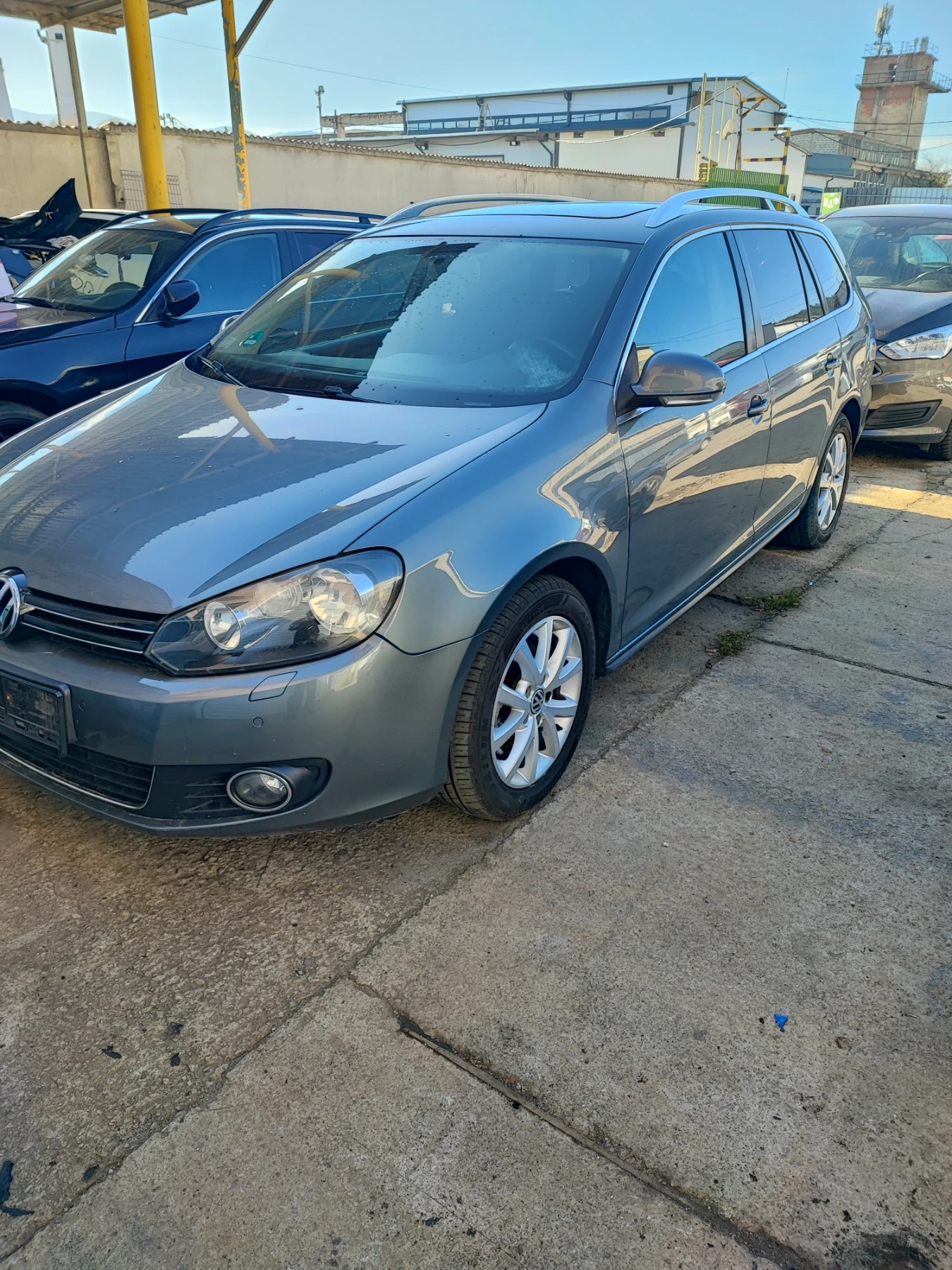 VW Golf Variant 1.6tdi - изображение 8