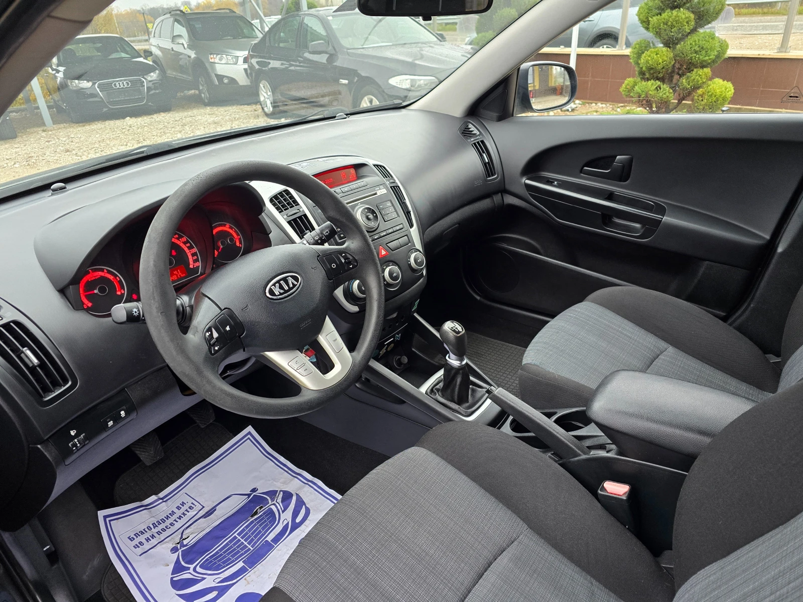 Kia Ceed 1.6CRDI 90кс ! ! РЕАЛНИ КИЛОМЕТРИ ! ! ЕВРО 5 - изображение 9