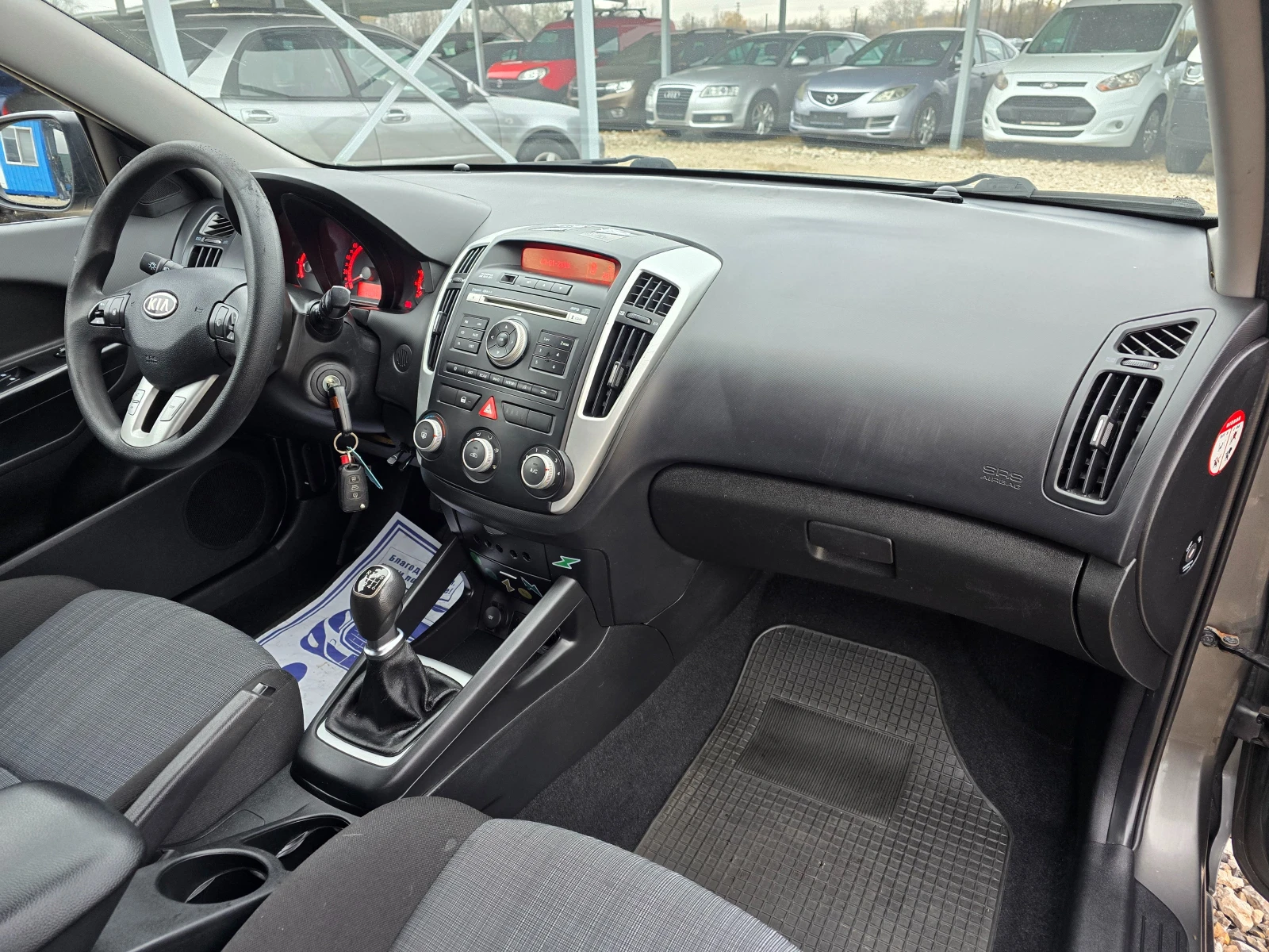 Kia Ceed 1.6CRDI 90�� ! ! ������ ��������� ! ! ���� 5 | Mobile.bg � ����������� 12