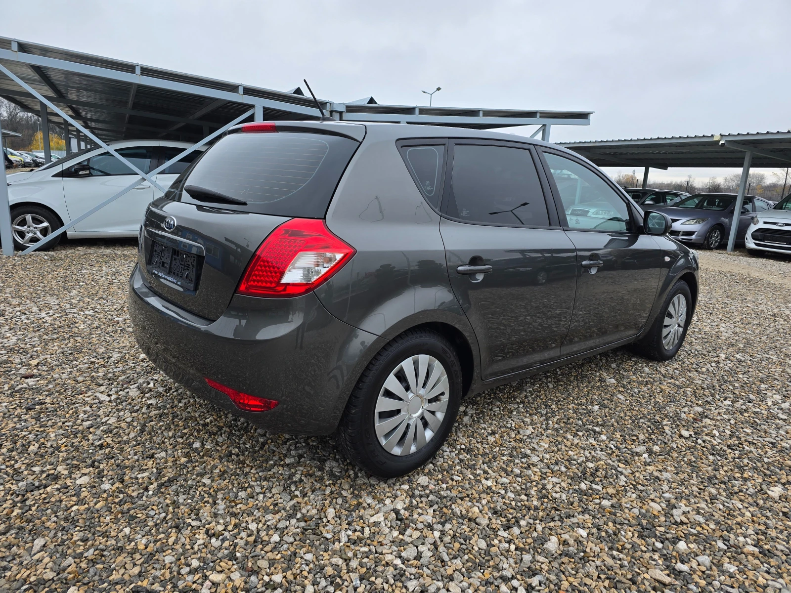 Kia Ceed 1.6CRDI 90кс ! ! РЕАЛНИ КИЛОМЕТРИ ! ! ЕВРО 5 - изображение 5