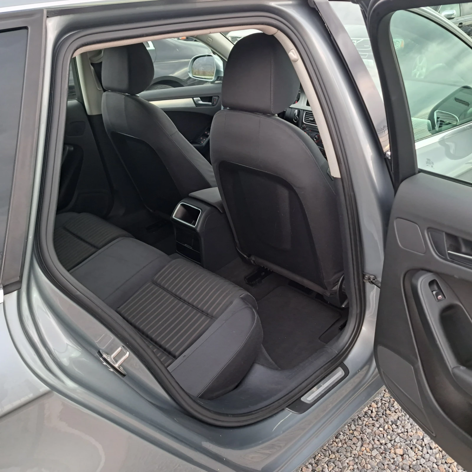 Audi A4 2.0TDI* B8* XENON-Adaptive* LED* * !* | Mobile.bg   11