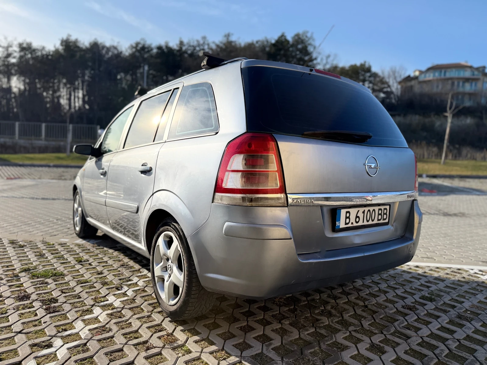 Opel Zafira 1.6 Газ-Бензин 7 Места 2009 Климатроник Зимни Гуми - изображение 3
